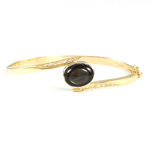 14k Yellow Gold - Black Star Sapphire/ Dimond Bracelet